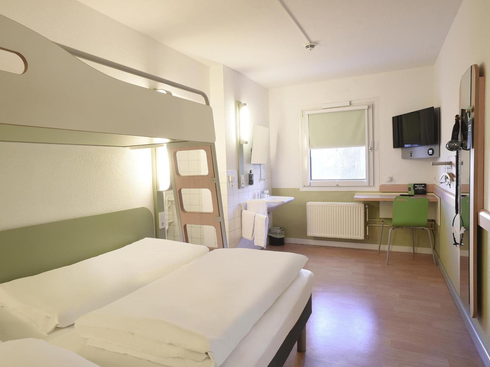B&B Hotel Leipzig-Schoenefeld Экстерьер фото