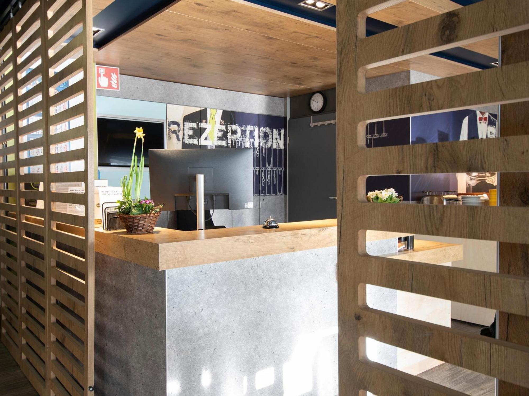 B&B Hotel Leipzig-Schoenefeld Экстерьер фото