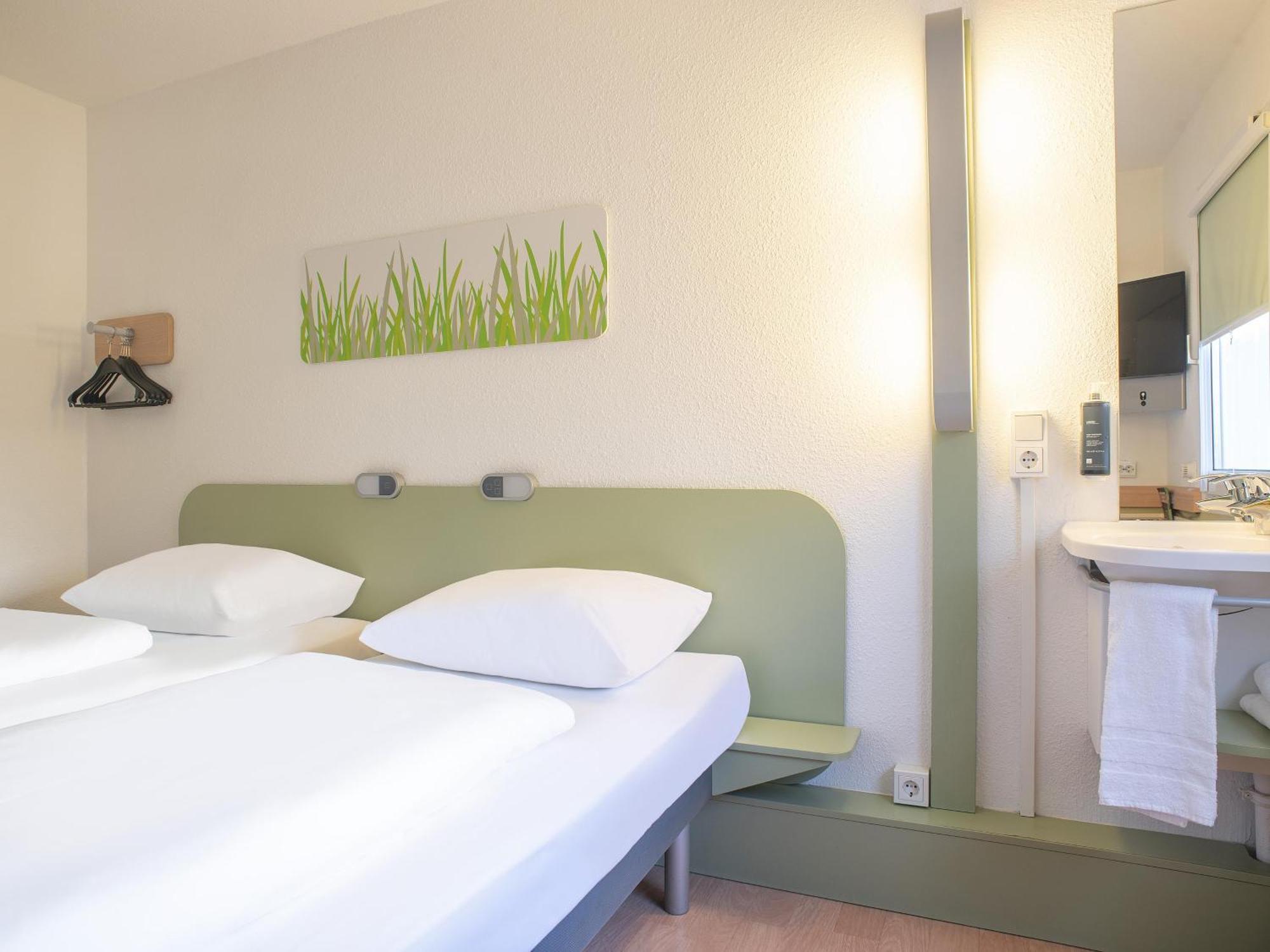 B&B Hotel Leipzig-Schoenefeld Экстерьер фото