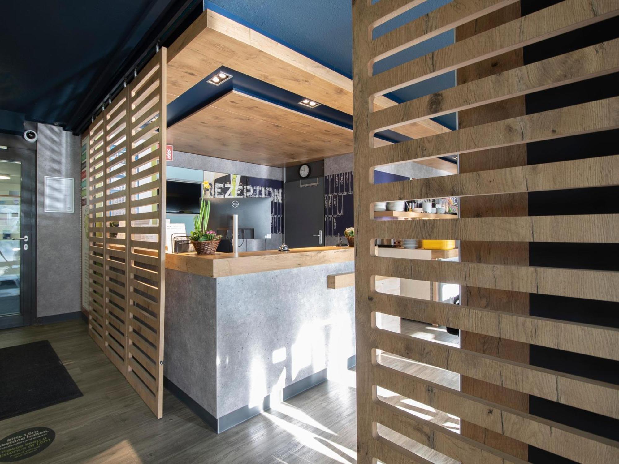 B&B Hotel Leipzig-Schoenefeld Экстерьер фото